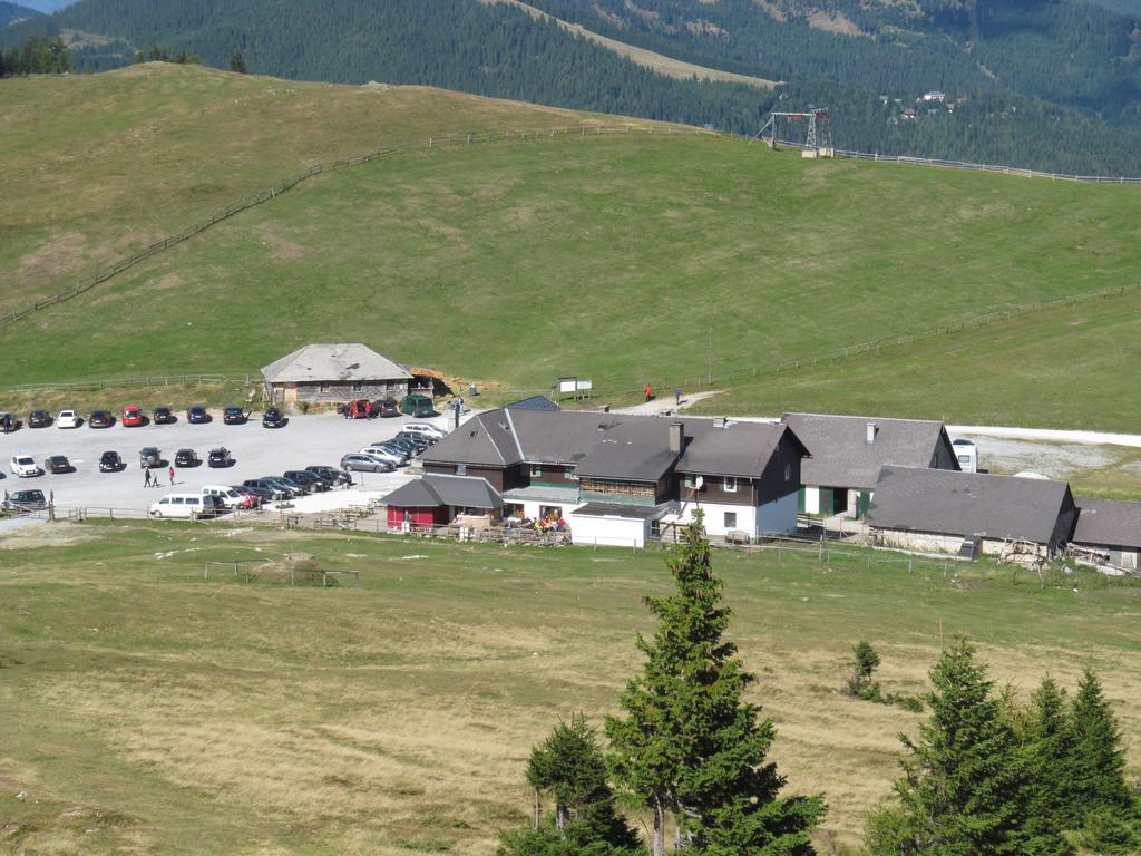 Altes Almhaus Hotel Maria Lankowitz Exterior photo